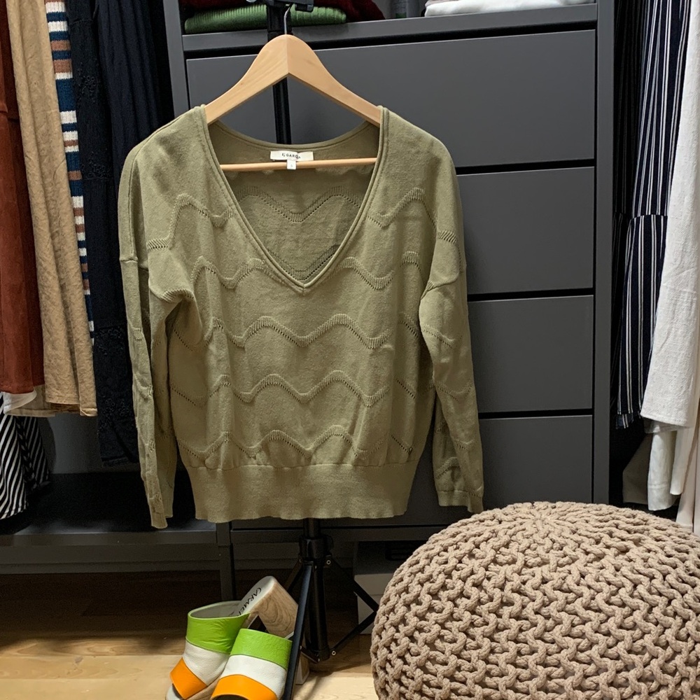 GARCIA- Arca Sage V-Neck Sweater